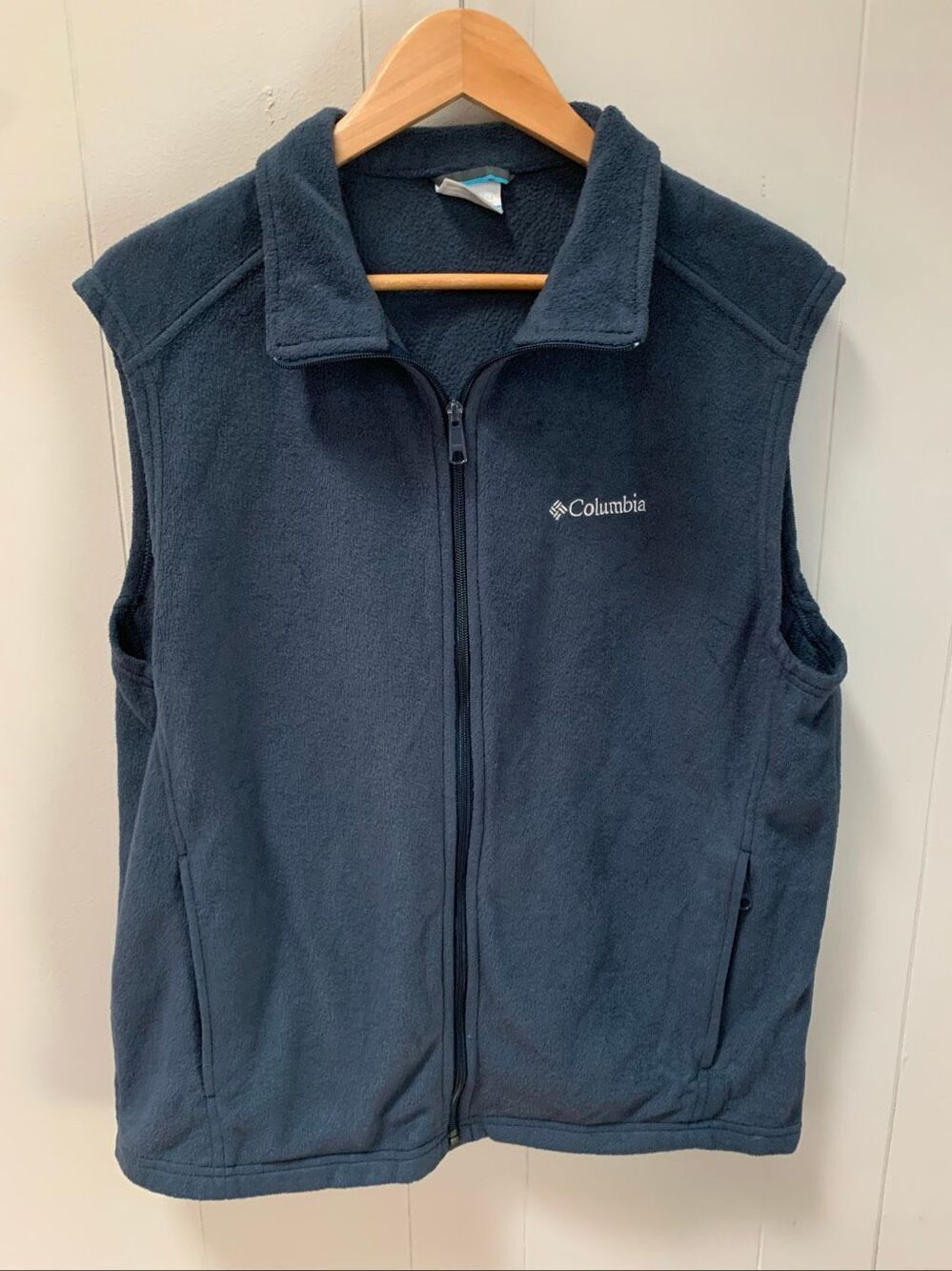 Columbia fleece vest large